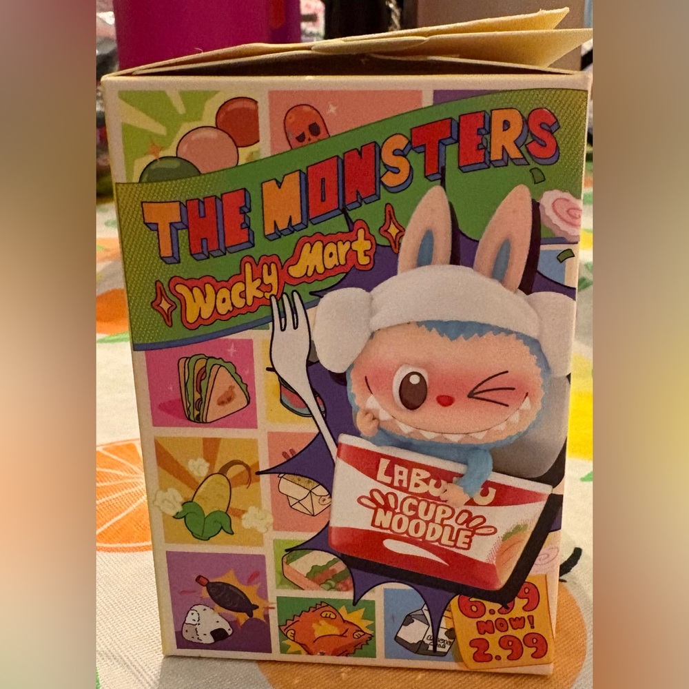 The Monsters Wacky Mart Box with Yakatorii
